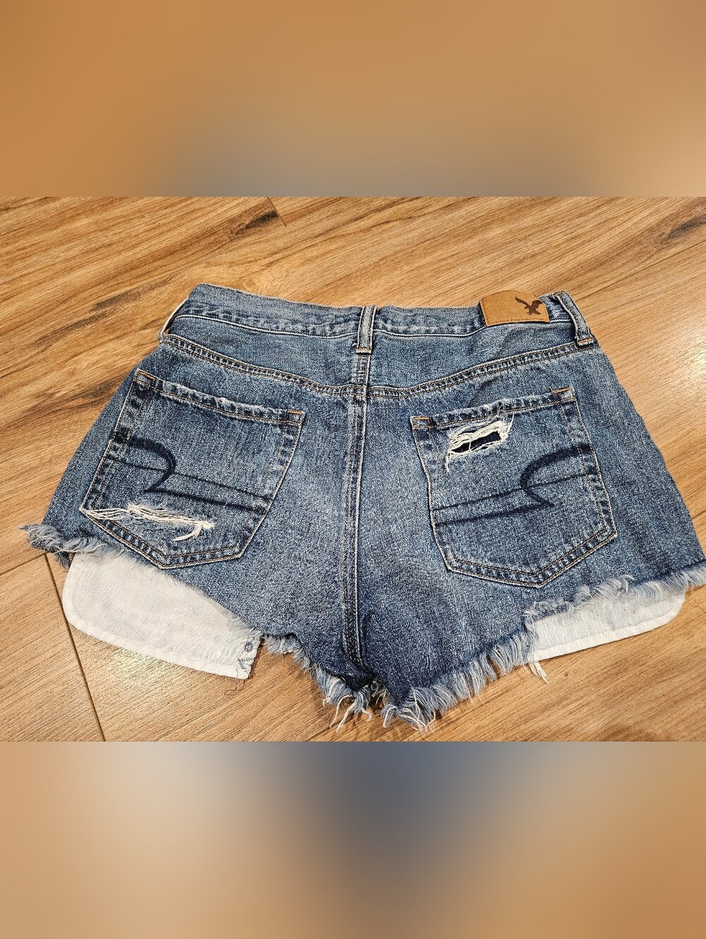 American Eagle Outfitters Distressed Denim Shorts in Dark Blue - Picture 2 of 3